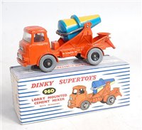 Lot 1994 - A Dinky Toys No.960 lorry mounted cement...