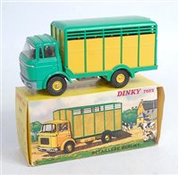 Lot 1997 - A French Dinky Toys No.577 Berliet livestock...
