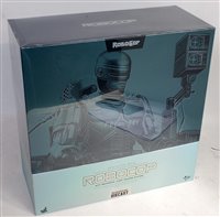 Lot 3306 - A Hot Toys No.MMS203-D05 1/6 scale collectable...