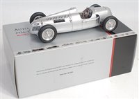 Lot 2705 - A CMC Exclusive Models 1:18 scale M034 Auto...