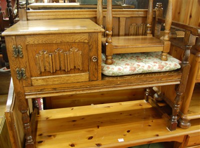 Lot 1178 - A contemporary oak linenfold panelled...