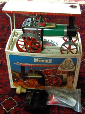 Lot 1440 - A boxed Mamod TE1A traction engine