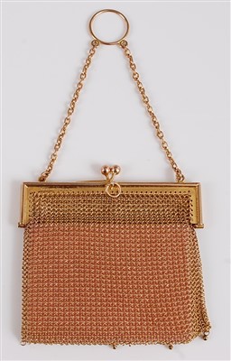 Lot 1198 - A 9ct yellow gold meshlink coin purse, the...