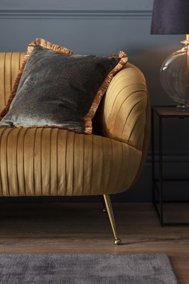 Lot 16 - Direct Furniture Frank Hudson Gallery Valenza...