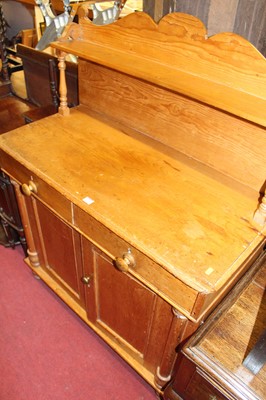 Lot 1276 - A Victorian stained pine round cornered...