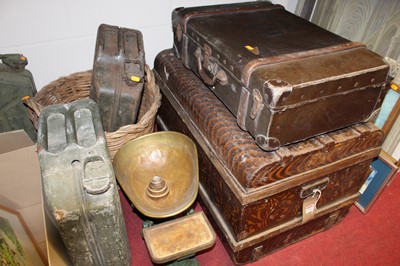 Lot 1086 - Mixed lot to include three jerry cans, pan...