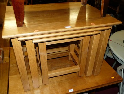 Lot 1363 - A contemporary light oak nest of three...