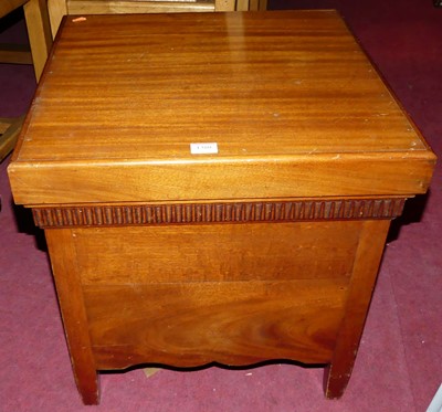 Lot 1380 - An early 20th century mahogany hinge top...