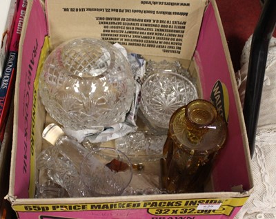 Lot 629 - A box of miscellaneous glassware, to include...
