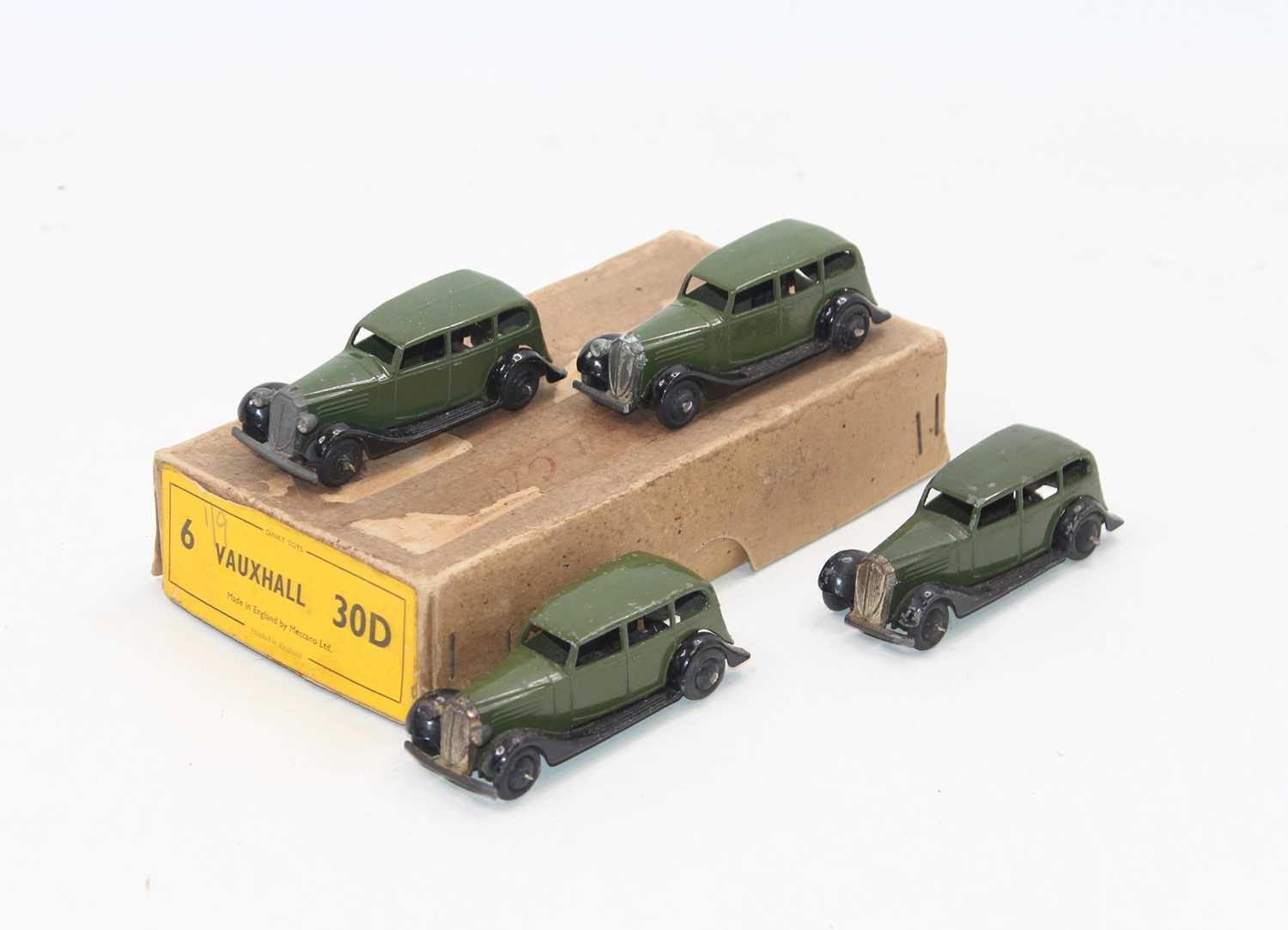 Lot 1069 - Dinky Toys No.30d original Vauxhall Trade box...