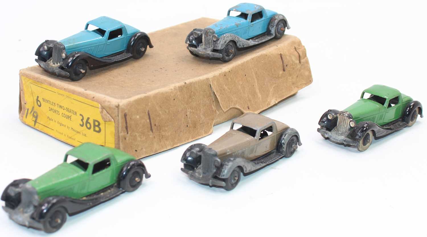 Lot 1064 - Dinky Toys No.36b Bentley Two Seater Sports...
