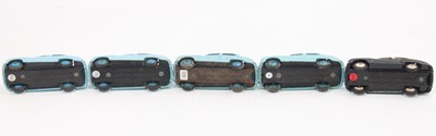 Lot 1067 - Dinky Toys 40j Austin Somersets in...