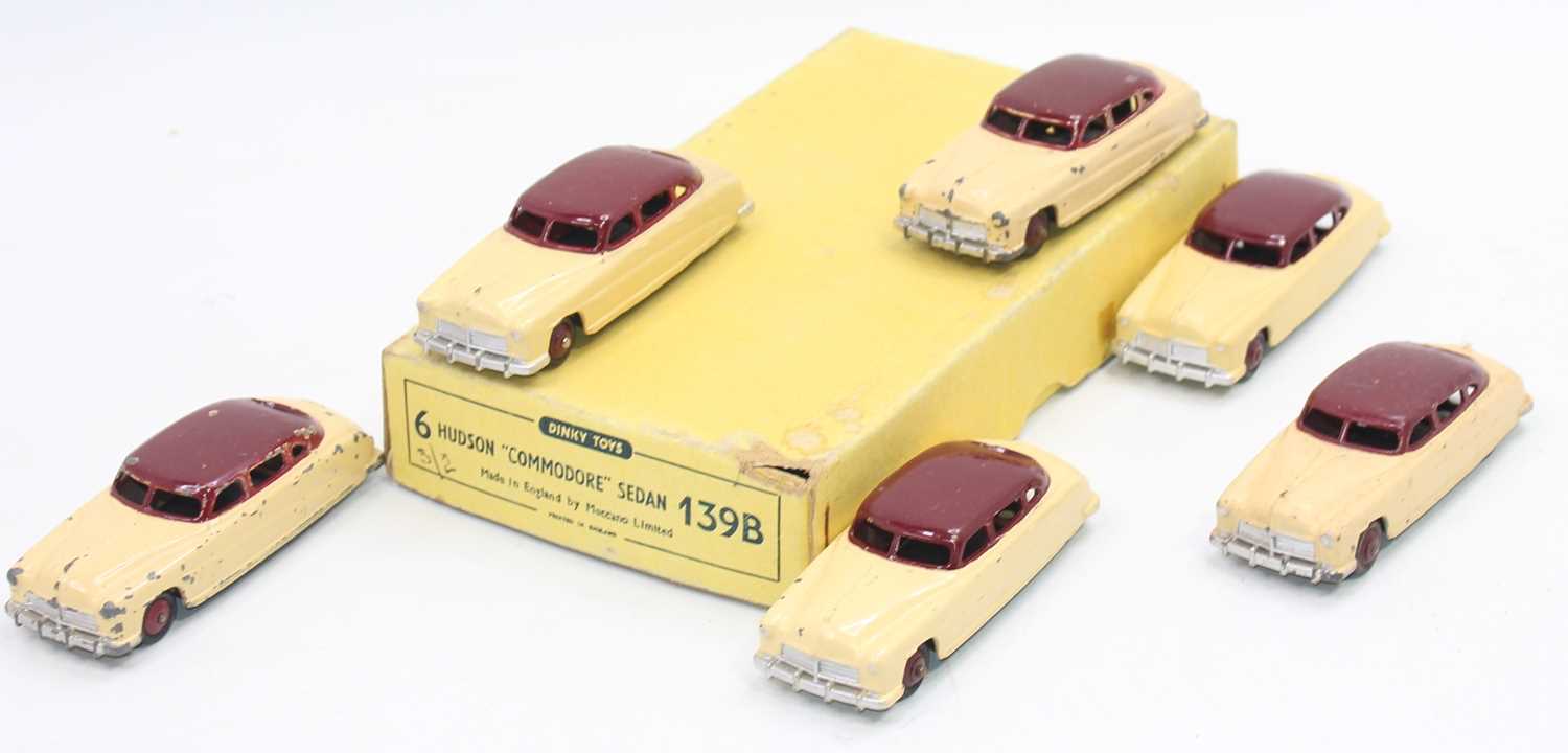 Lot 1073 - Dinky Toys 139b original Trade box containing...