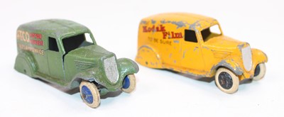 Lot 1081 - 2 Dinky Toys 28 series type 2 Delivery Vans to...