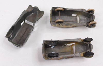 Lot 1082 - 3 Dinky Toys type 2 Delivery Vans to include,...