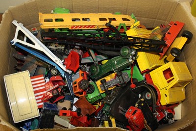 Lot 1514 - One tray of mixed playworn diecast to include...