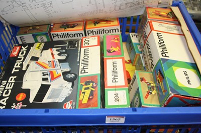 Lot 1565 - One box of various constructional plastic card...