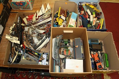 Lot 1576 - Five boxes of mainly plastic construction kit...