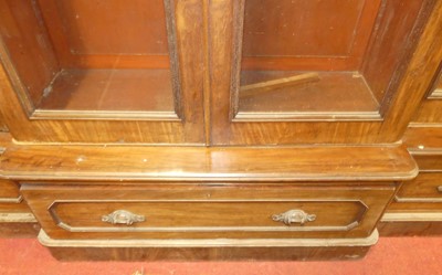 Lot 1161 - A large Victorian mahogany round cornered...