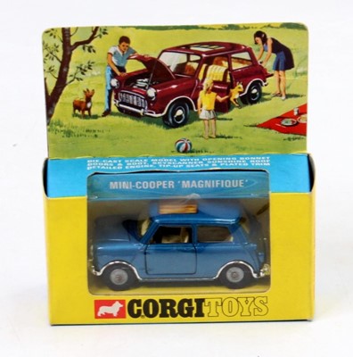 Lot 1537 - Corgi Toys No. 334 Mini Cooper "Magnifique"...