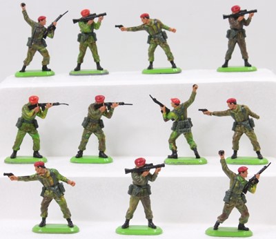 Lot 1735 - 11 various Britains Paratroopers, various...