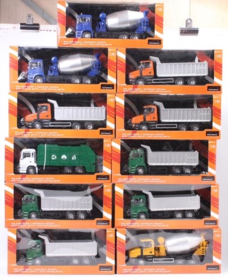 Lot 910 - 11 various boxed Automaxx 1/32nd scale...