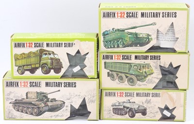 Lot 1760 - Airfix 1/32nd scale plastic military vehicle...