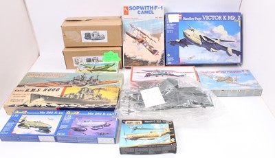 Lot 1456 - Collection of various mixed scale military and...