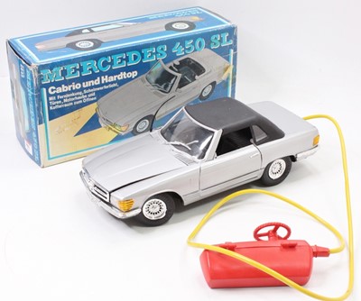 Lot 806 - Made in Hong Kong Battery operated model of a...