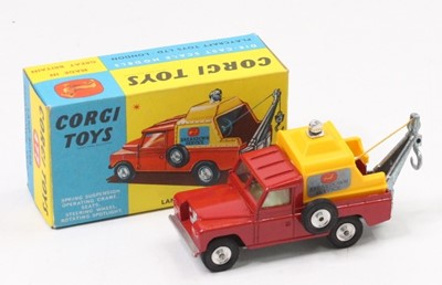 Lot 1573 - Corgi Toys No. 477 Land Rover breakdown truck...