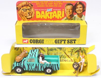 Lot 1599 - Corgi Toys Gift Set 7 Daktari Land Rover -...