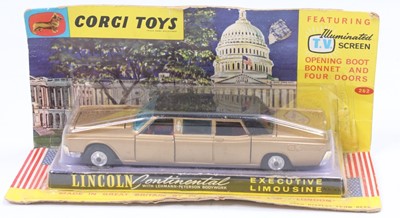 Lot 1613 - Corgi Toys No. 262 Lincoln Continental...