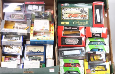 Lot 933 - 2 trays containing mainly Corgi Toys boxed...