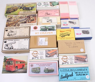 Lot 1483 - 19 various boxed white metal and resin vehicle...