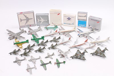 Lot 1198 - One tray containing a quantity of Dinky Toys...