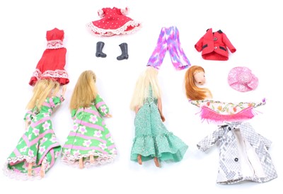 Lot 779 - Collection of Pippa Dolls and accessories, to...