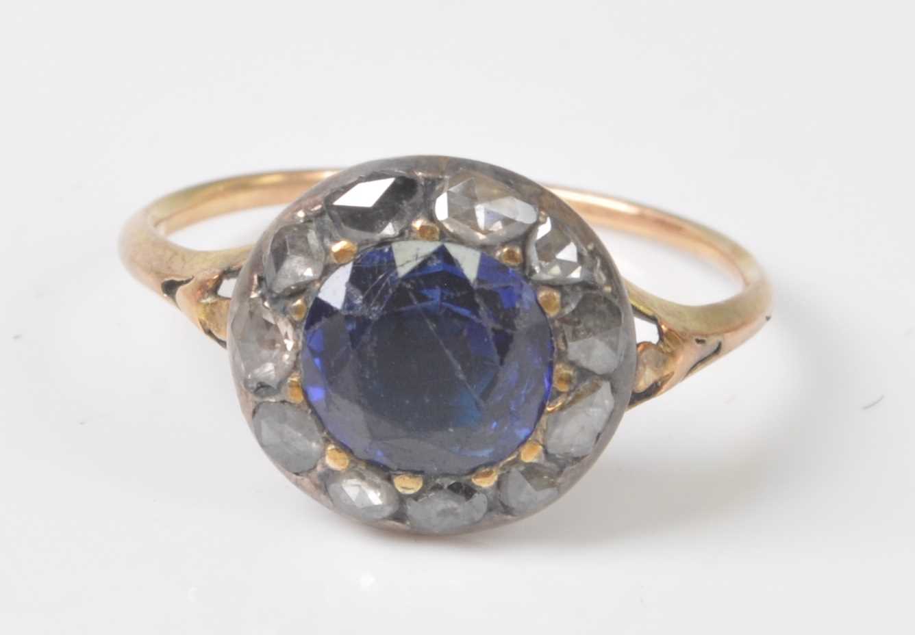 Lot 2506 - An early 19th century yellow and white metal,...