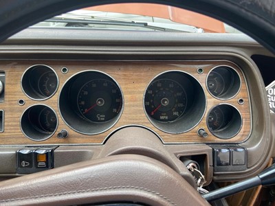 Lot 2266 - A 1973 Ford Granada GXL Automatic 3 litre...