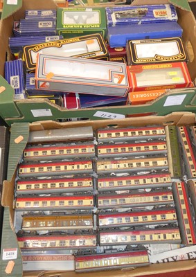 Lot 1418 - Two boxes containing a quantity of Hornby 00...