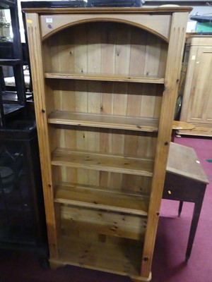 Lot 1355 - A modern pine freestanding open bookshelf, w.82cm