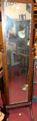Lot 1400 - An early 20th century mahogany cheval mirror
