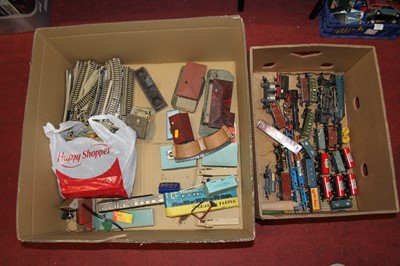 Lot 1517 - A large box of mixed Hornby Dublo and Marklin...