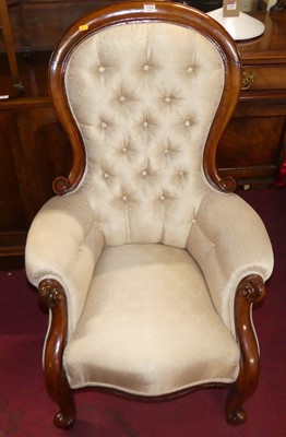 Lot 1354 - A mid-Victorian mahogany framed spoonback gent'...