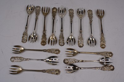 Lot 315 - A set of 15 continental silver dessert forks,...