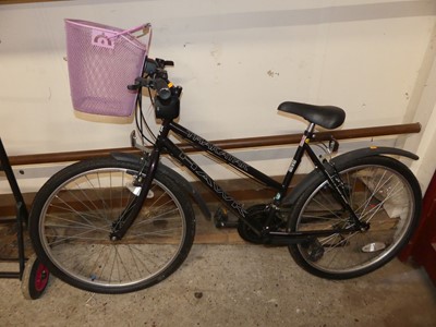 Lot 1208 - A Hawk Trakatak lady's mountain bike, with...