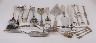 Lot 385 - A collection of silver plated flatware, to...