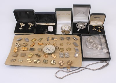 Lot 386 - A collection of silver and costume jewellery,...