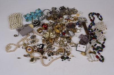 Lot 397 - A collection of costume jewellery to include...