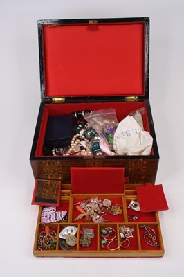 Lot 404 - A Victorian Tunbridge inlaid walnut jewellery...