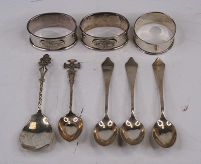 Lot 409 - A set of three George VI silver tea spoons,...